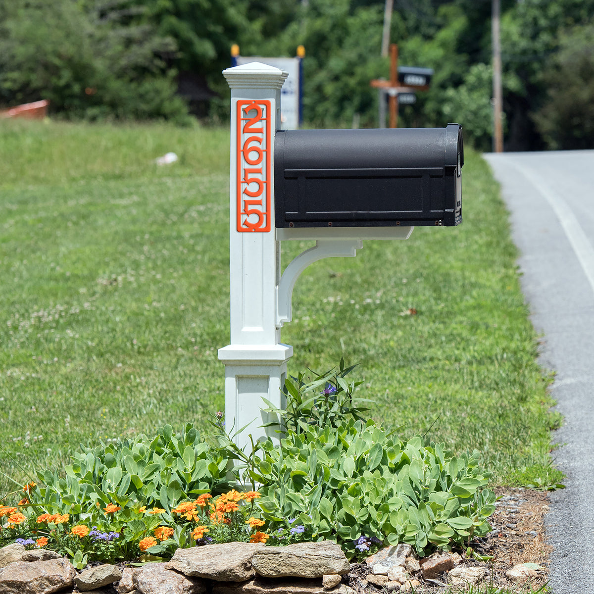 mailbox post number placement