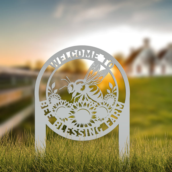 Custom Sunflower Garden Stake with Bee Design - Personalized Metal Yard Art - Honeybee Farmhouse Decor - Unique Farm Sign - Gift for Grandma