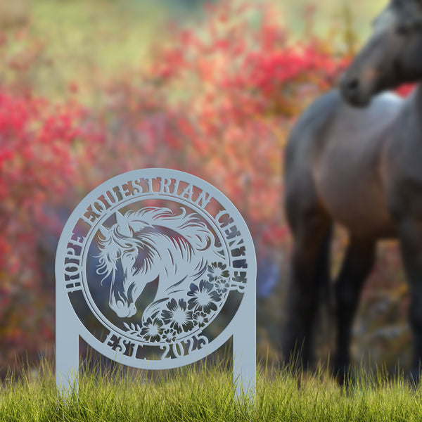 Horse Yard Stake with Flowers - Garden Metal Art Piece - Farmhouse Entryway Display - Floral Horse Farm Welcome Sign - Personalized Lawn Art