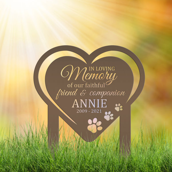 Unique Heart-Shaped Memorial Yard Stake for Beloved Dogs - In Loving Memory Remembrance Metal Sign - Custom Pet Loss Gift - Cat Grave Marker