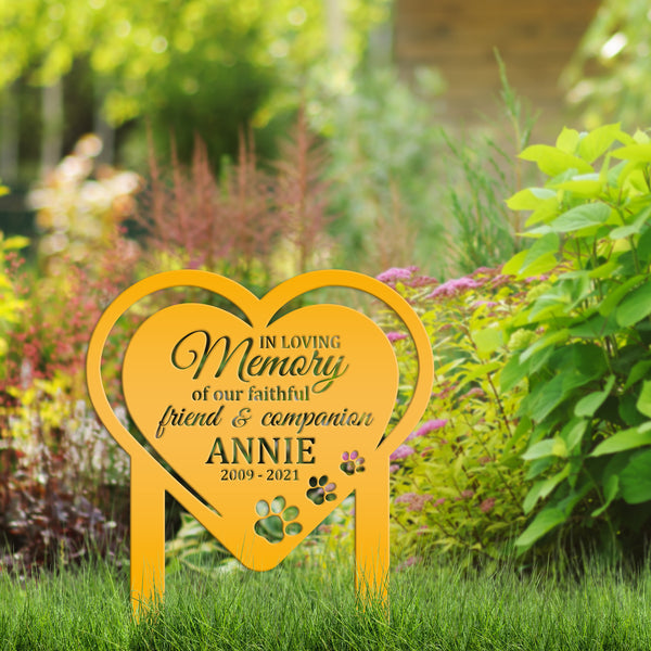 Unique Heart-Shaped Memorial Yard Stake for Beloved Dogs - In Loving Memory Remembrance Metal Sign - Custom Pet Loss Gift - Cat Grave Marker